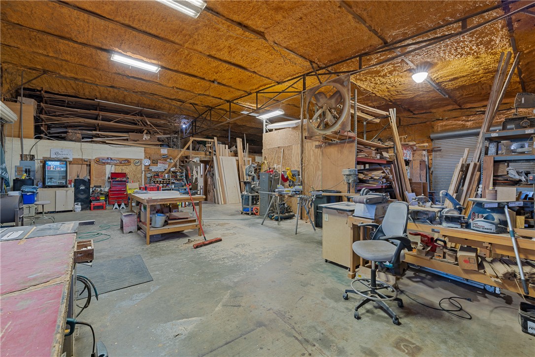 301 Cooks Lane Property Photo 8
