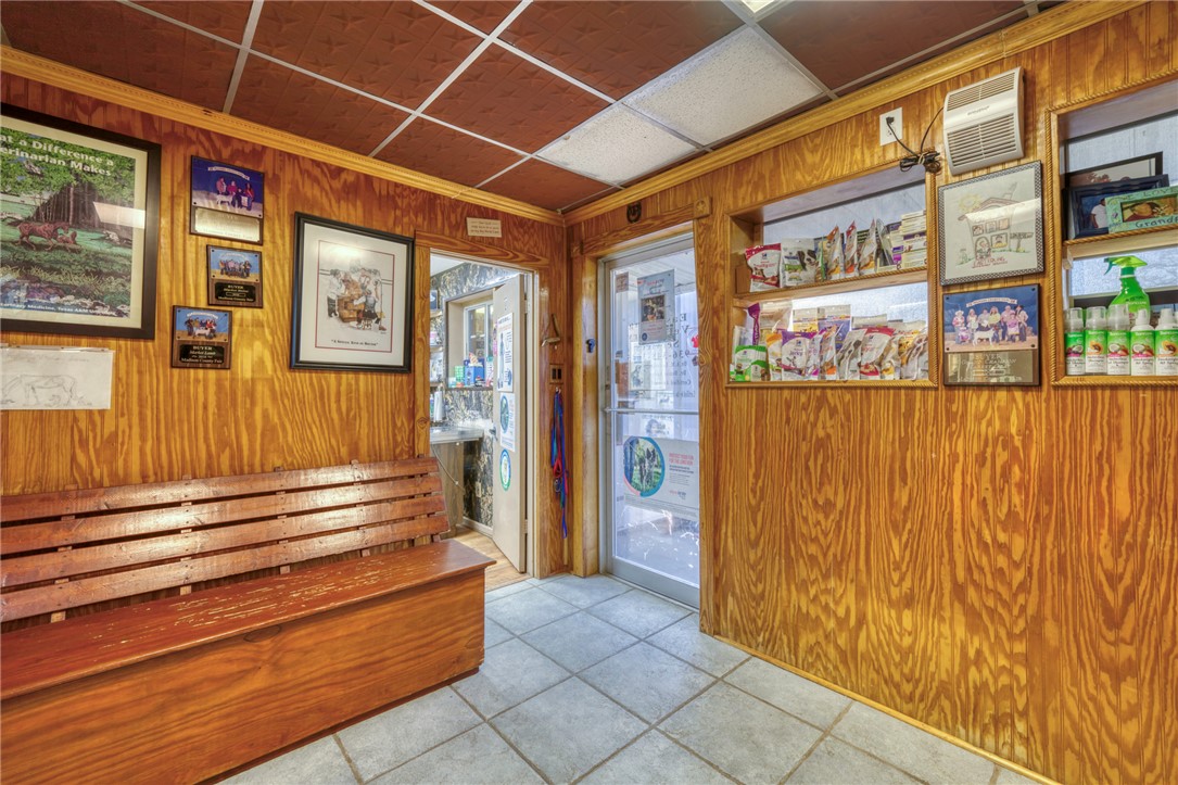 2233 Highway 90 Property Photo 5