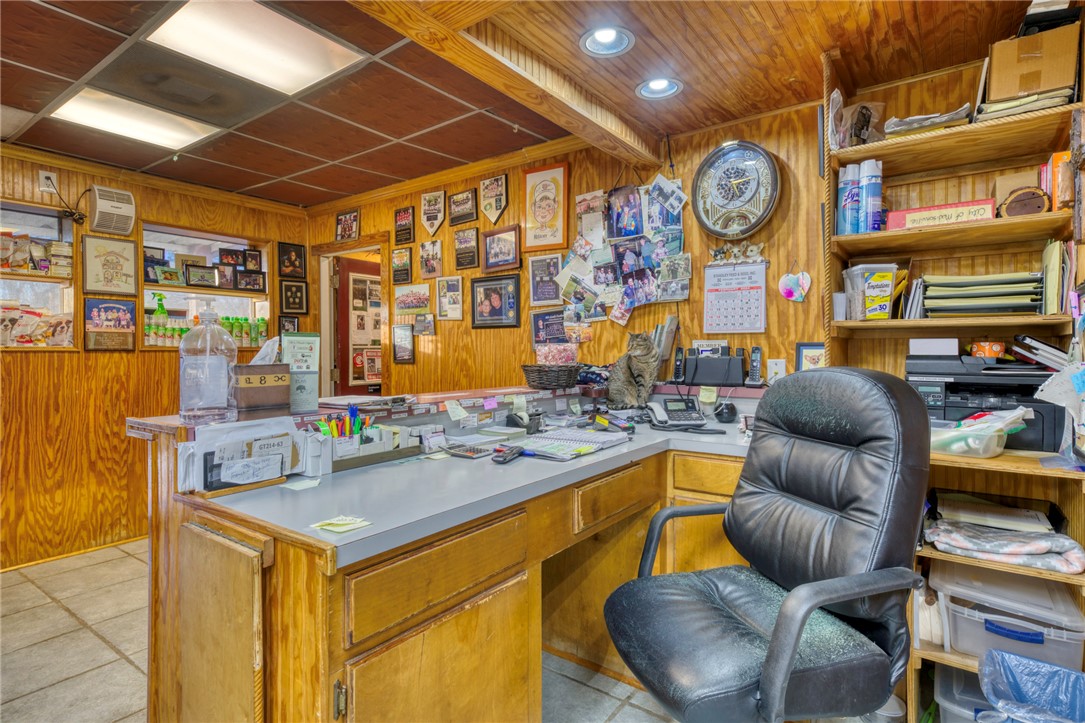 2233 Highway 90 Property Photo 6