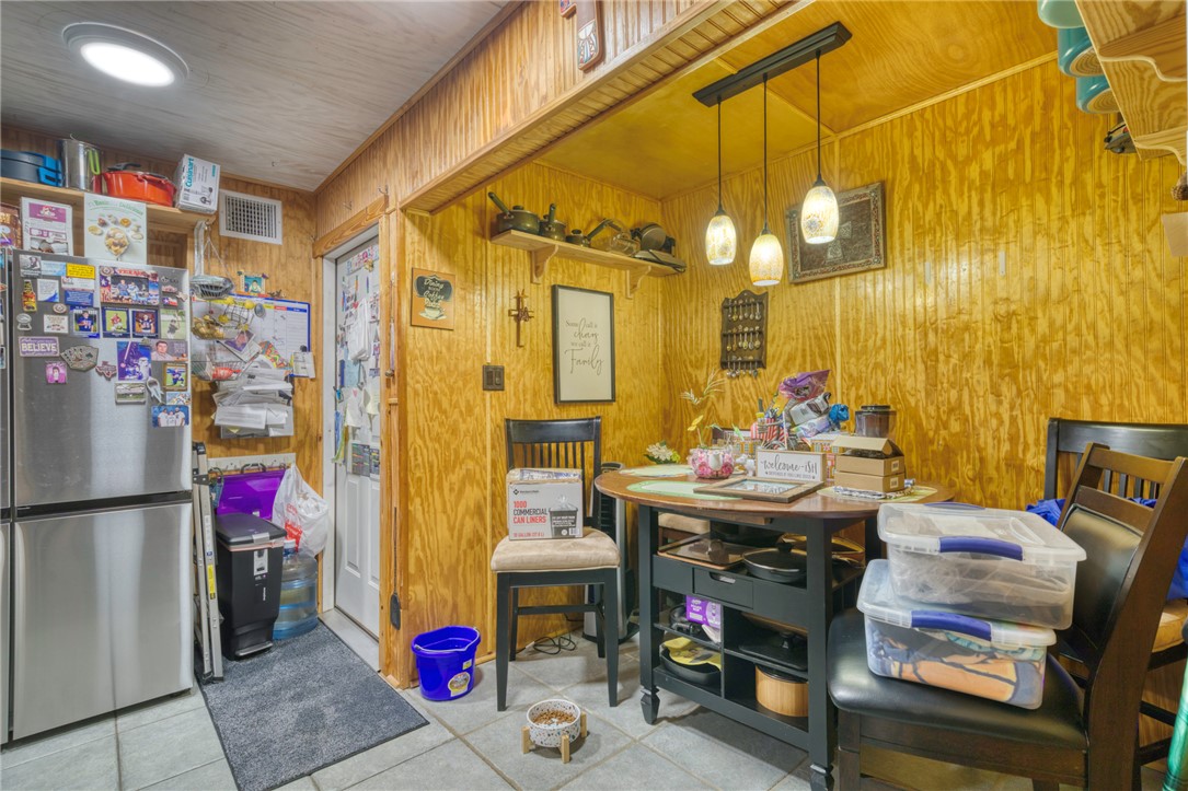 2233 Highway 90 Property Photo 23