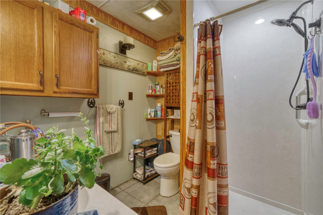 2233 Highway 90 Property Photo 24