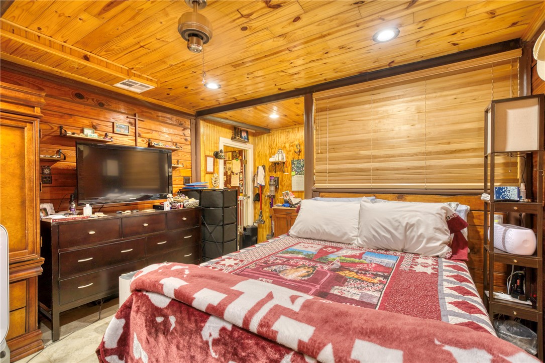 2233 Highway 90 Property Photo 27