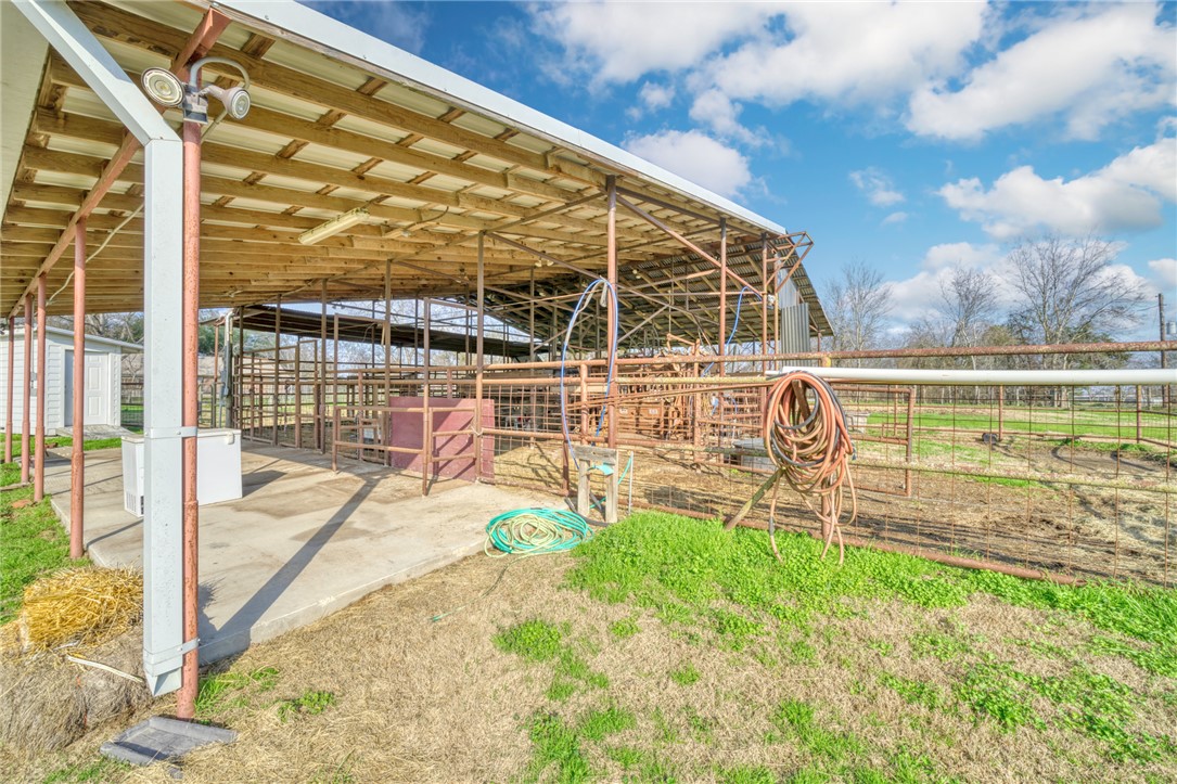 2233 Highway 90 Property Photo 42