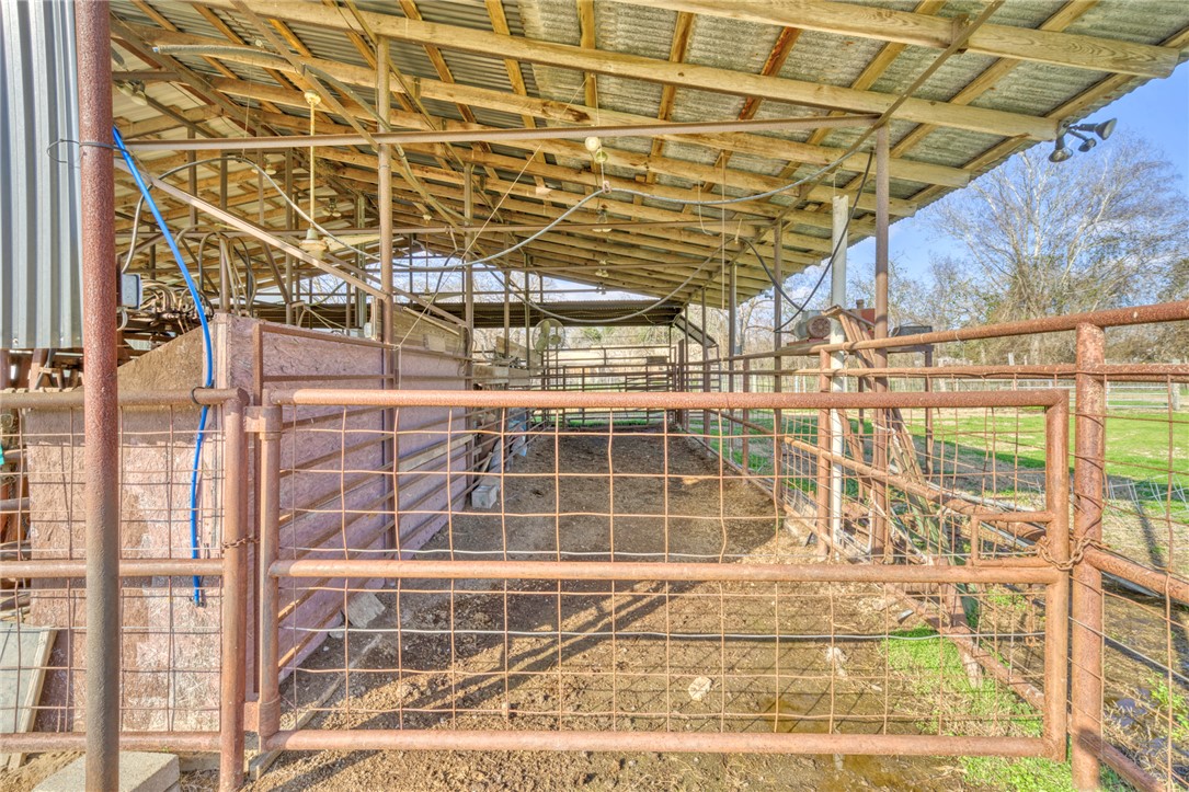 2233 Highway 90 Property Photo 44