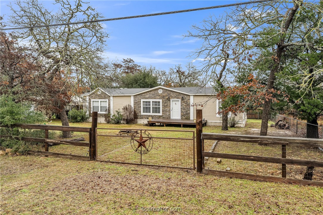 437 Barbara Lane Property Photo 1