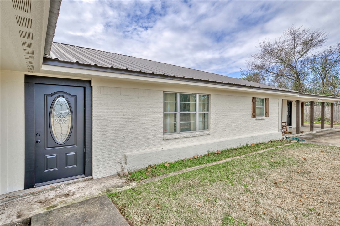 3111 Greenbriar Road Property Photo 7
