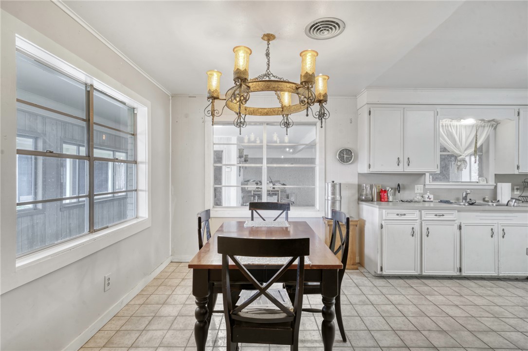 3111 Greenbriar Road Property Photo 12