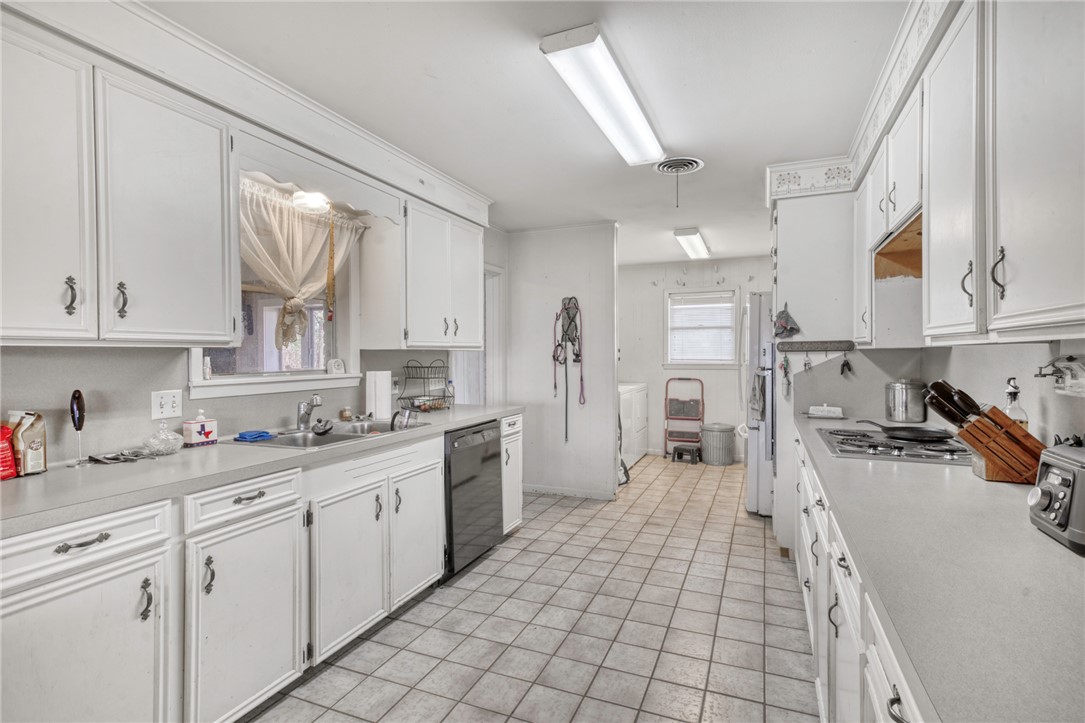 3111 Greenbriar Road Property Photo 13
