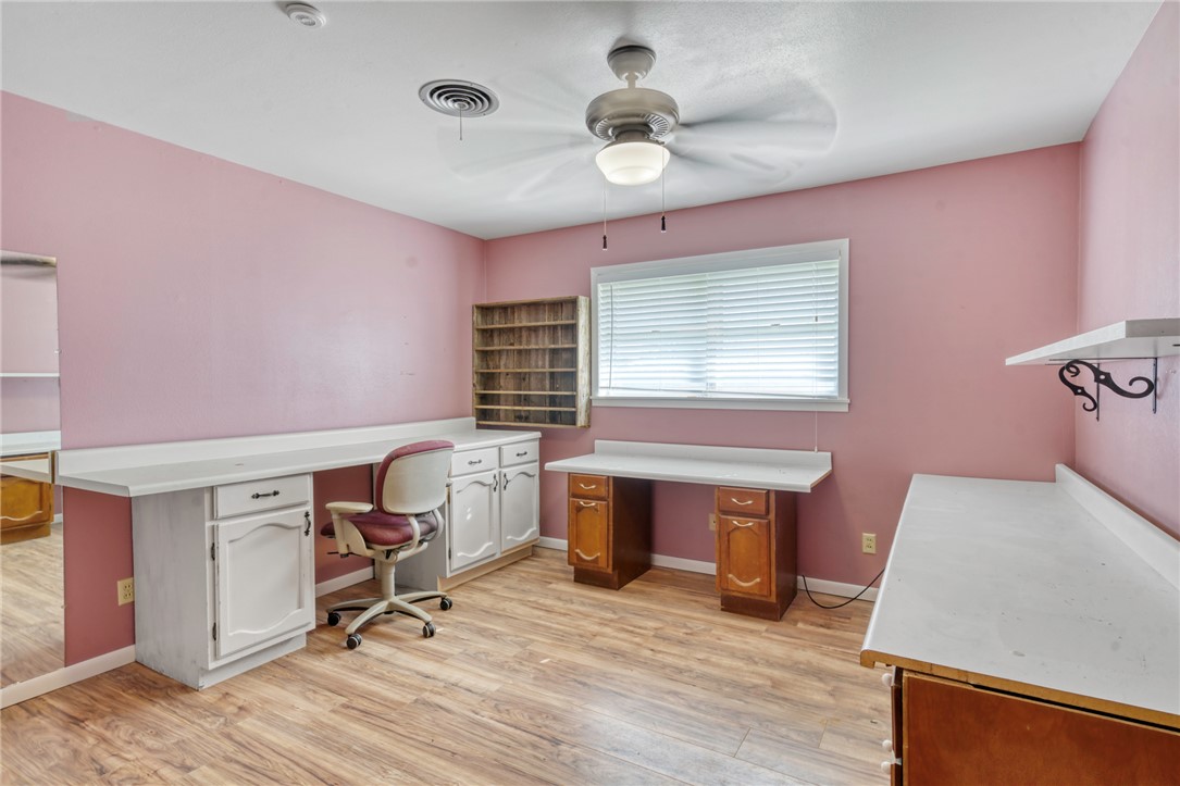 3111 Greenbriar Road Property Photo 22