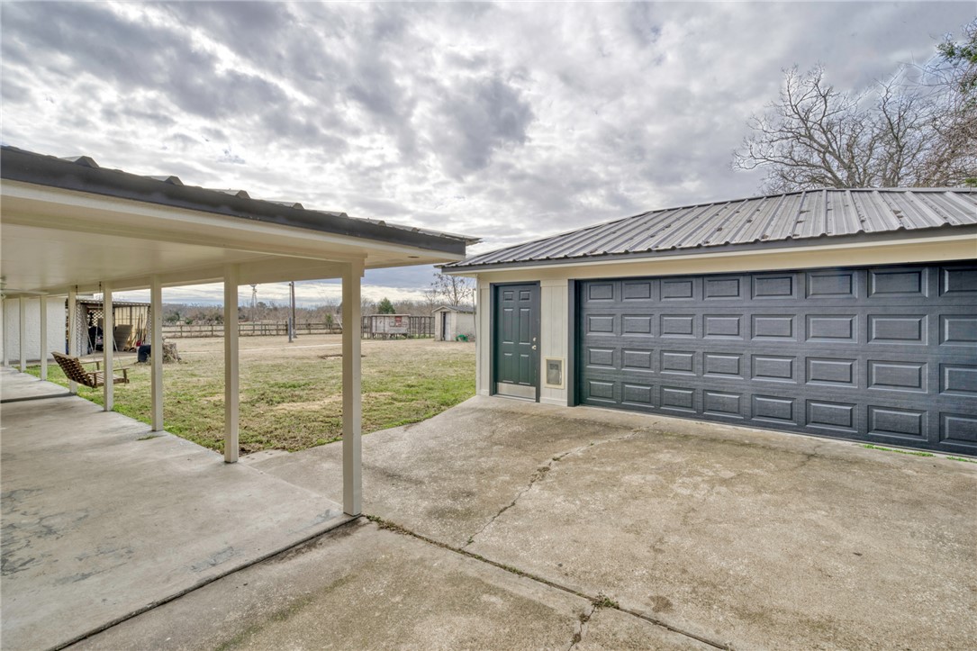 3111 Greenbriar Road Property Photo 28