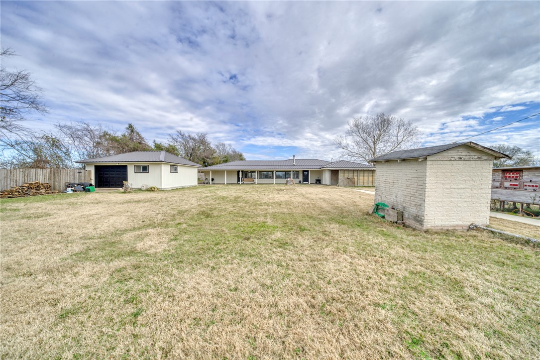 3111 Greenbriar Road Property Photo 34