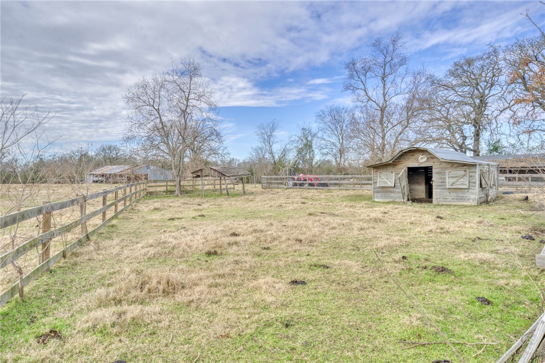 3111 Greenbriar Road Property Photo 38