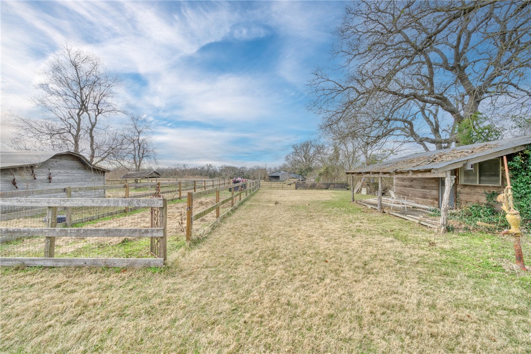 3111 Greenbriar Road Property Photo 39