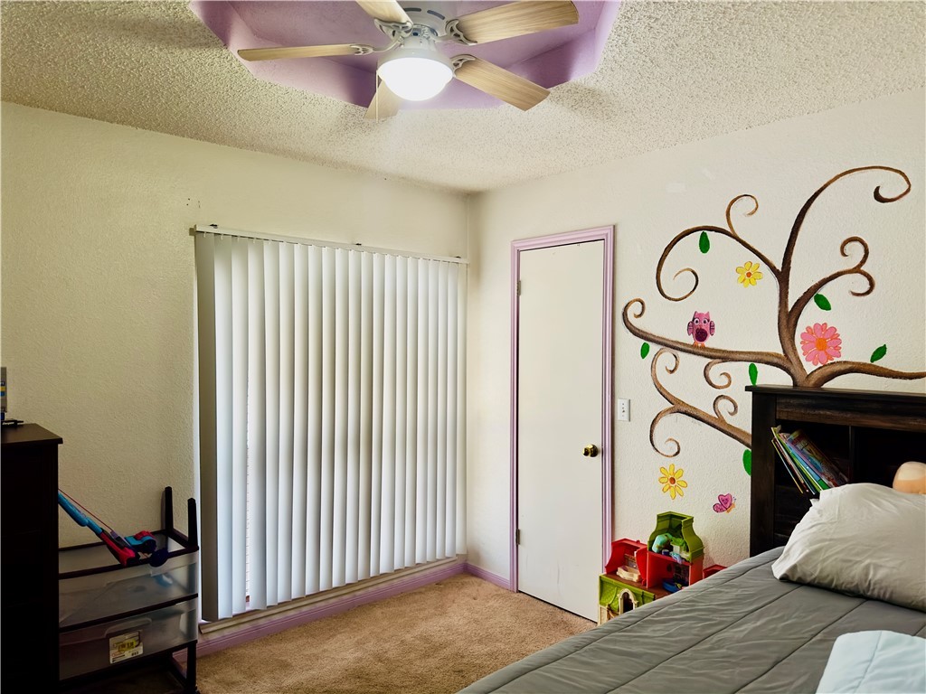 2405 Huckleberry Property Photo 5