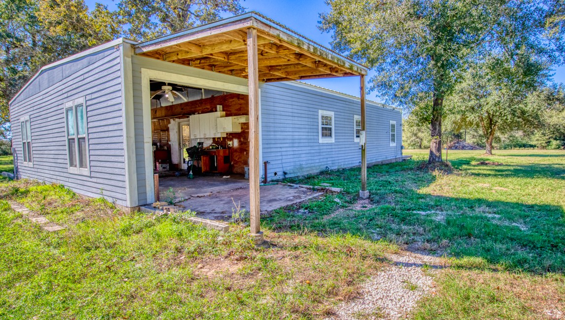 9541 Korthauer Road Property Photo 6