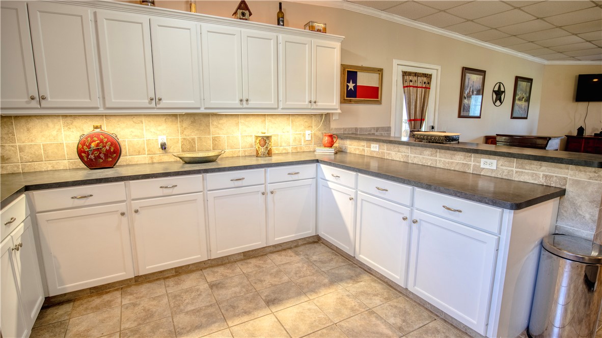 9541 Korthauer Road Property Photo 14