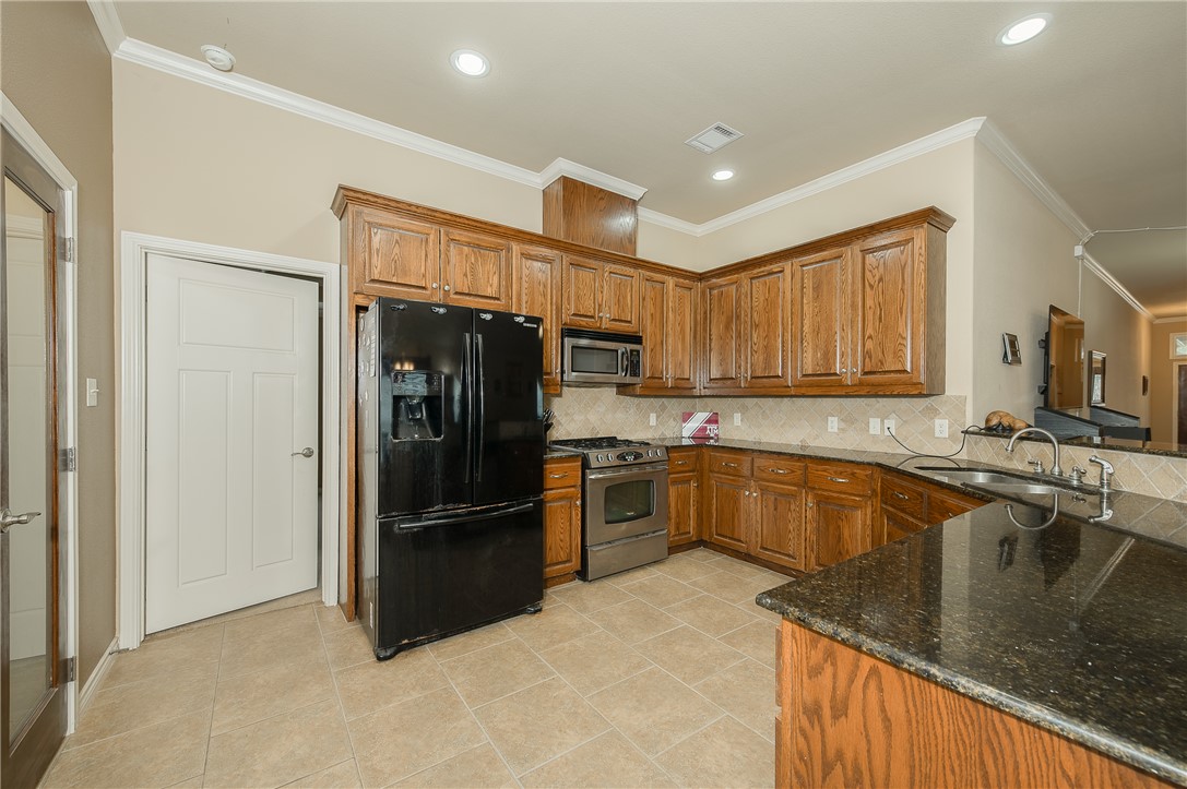 802 Dove Landing Avenue Property Photo 10