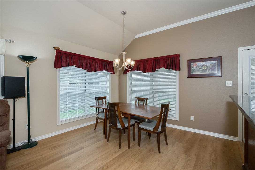 802 Dove Landing Avenue Property Photo 14