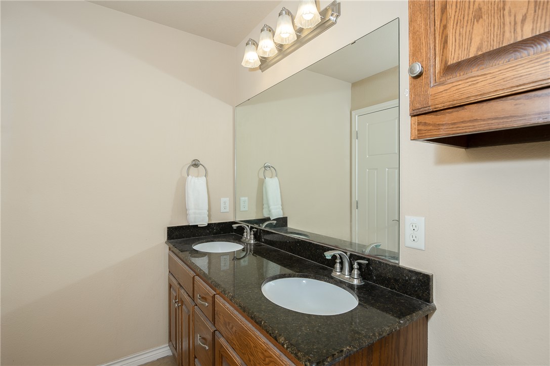 802 Dove Landing Avenue Property Photo 17