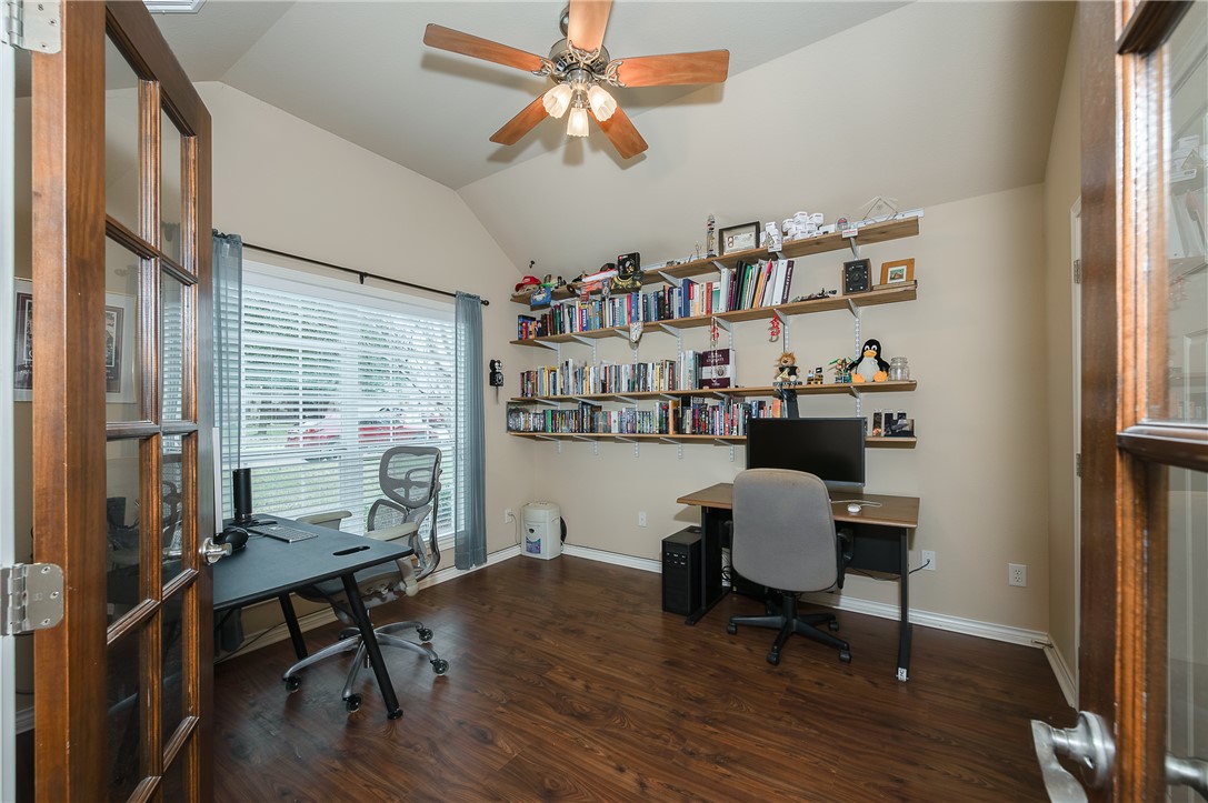 802 Dove Landing Avenue Property Photo 23