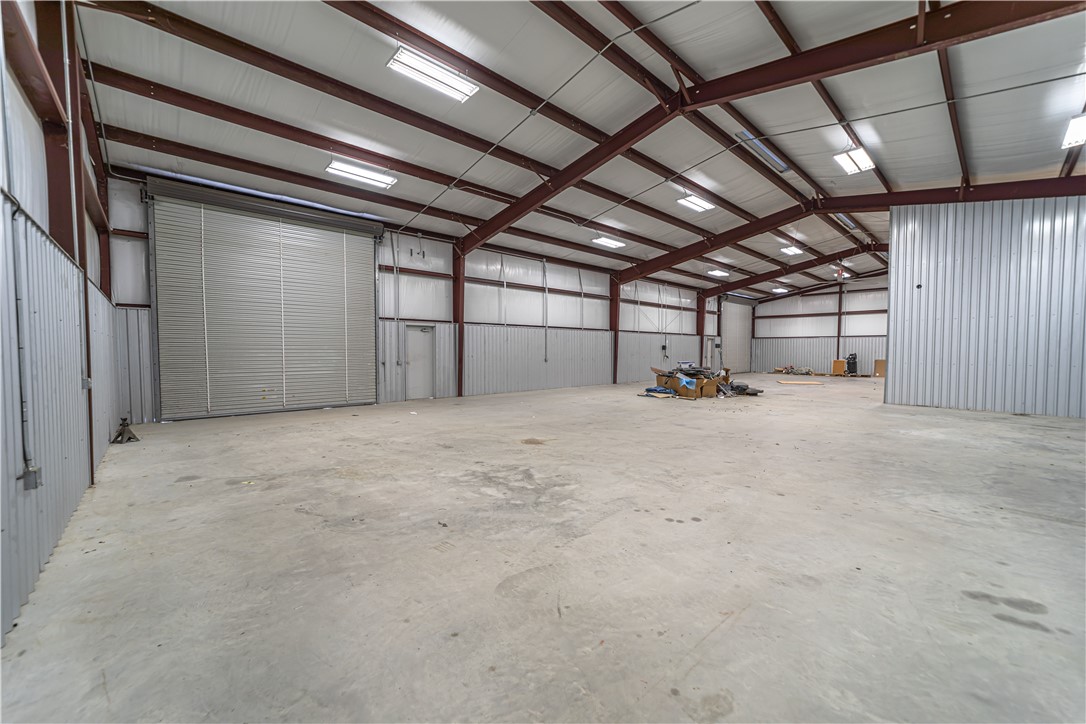 7502 East State Highway 21 Property Photo 6