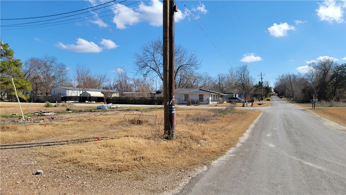 210 Holly Street Property Photo 1