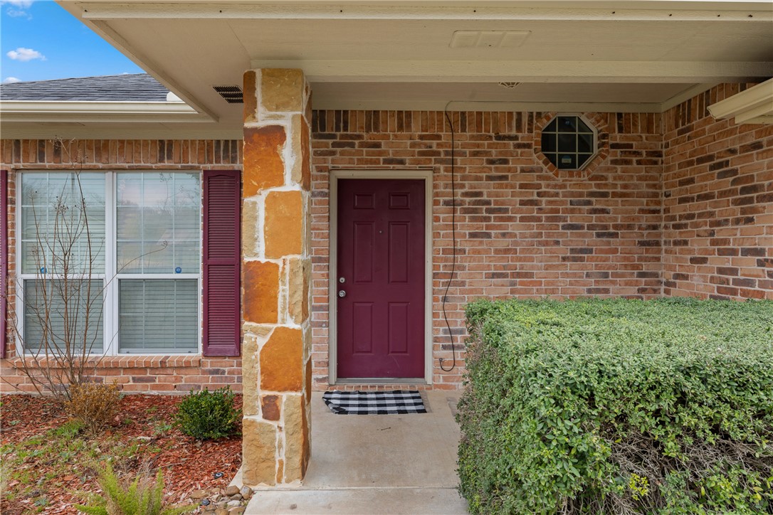 3811 Caleb Court Property Photo 3