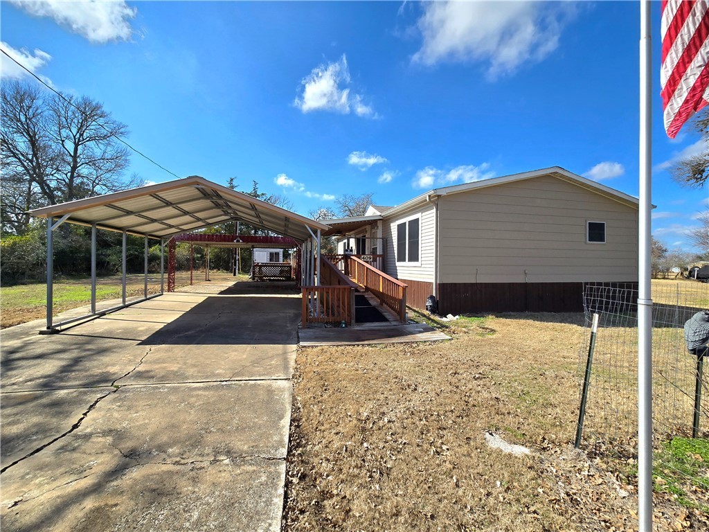 409 Birch Hill Lane Property Photo 2