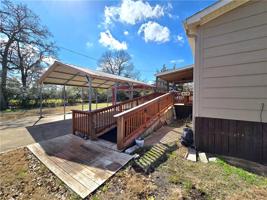 409 Birch Hill Lane Property Photo 3