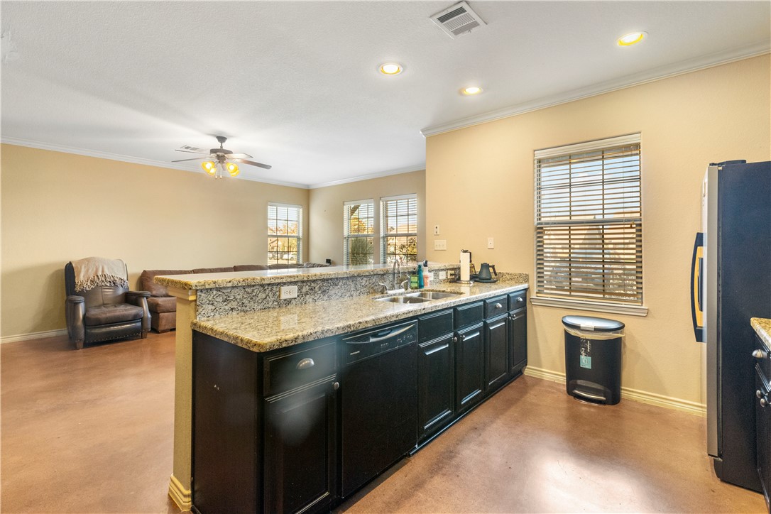 3334 Airborne Avenue Property Photo 8