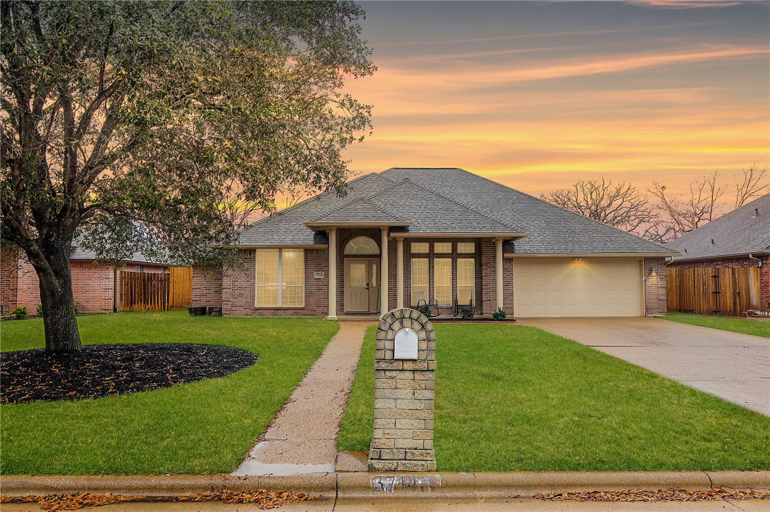 Bridle Gate Estates Real Estate Listings Main Image