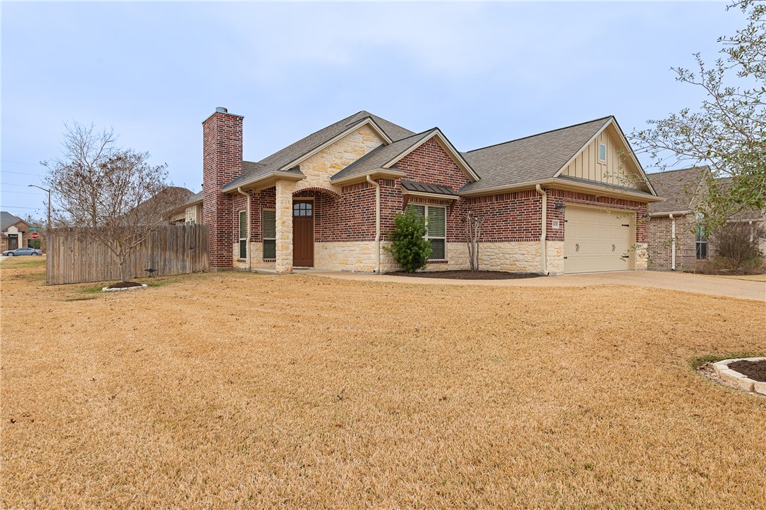 2609 Forest Oaks Drive Property Photo