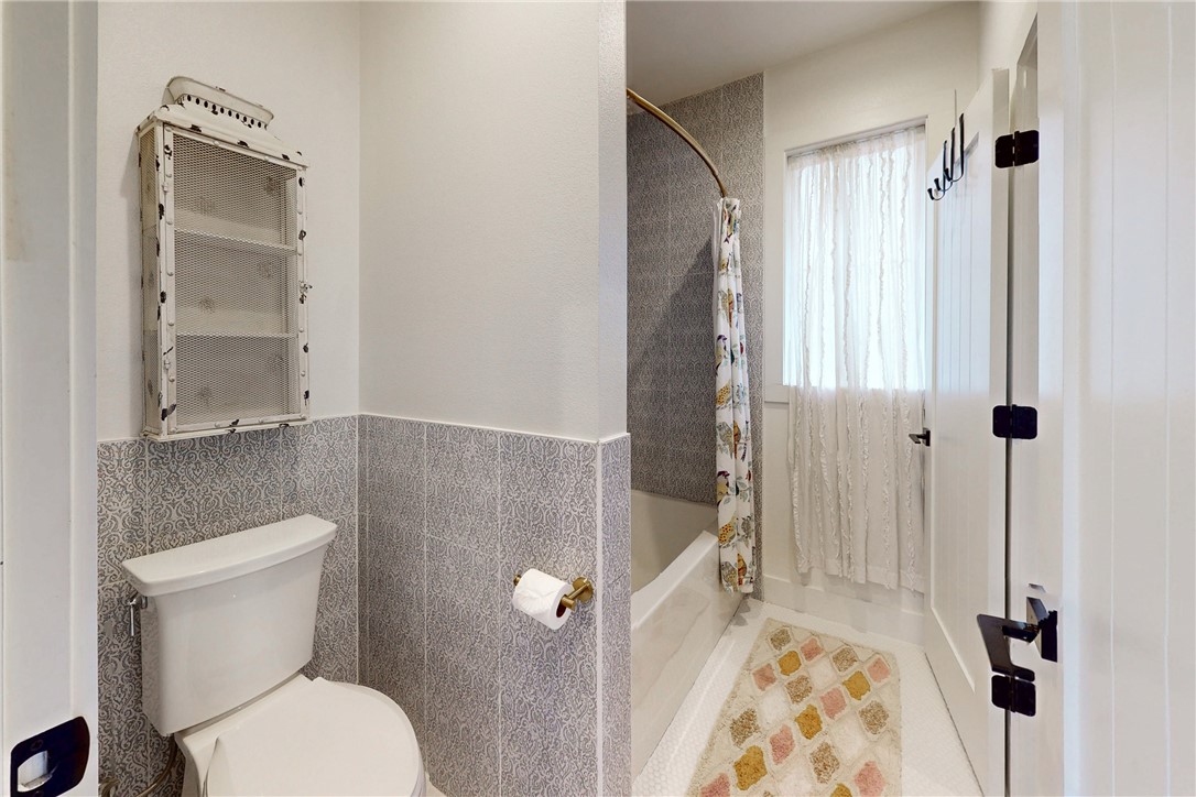 215 Woodforest Property Photo 30
