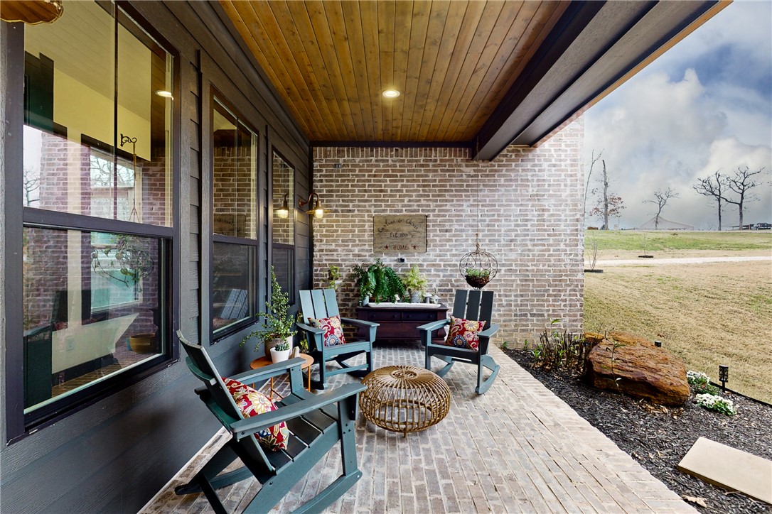 215 Woodforest Property Photo 43