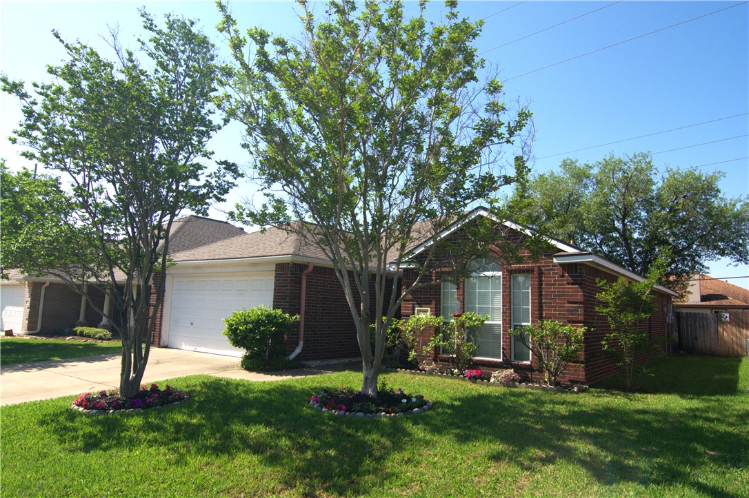 3207 Broadmoor Drive Property Photo