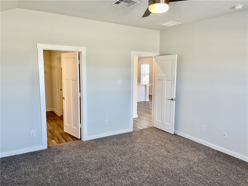 1212 Amistad Loop Property Photo 13