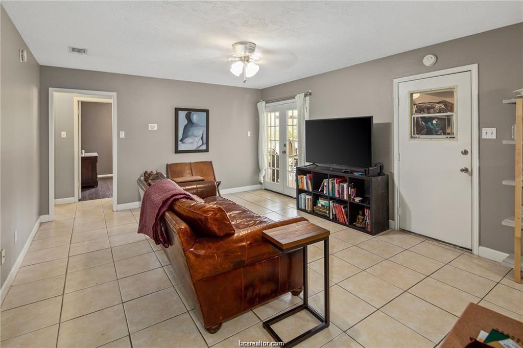 1101 Taurus Property Photo 4
