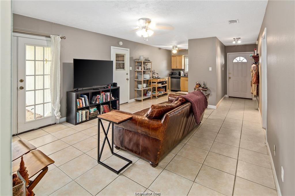 1101 Taurus Property Photo 5