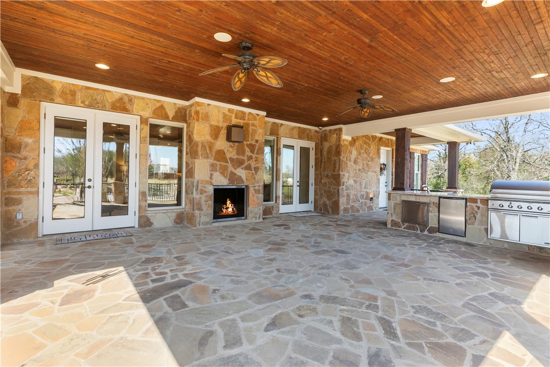 3240 Founders Drive Property Photo 16
