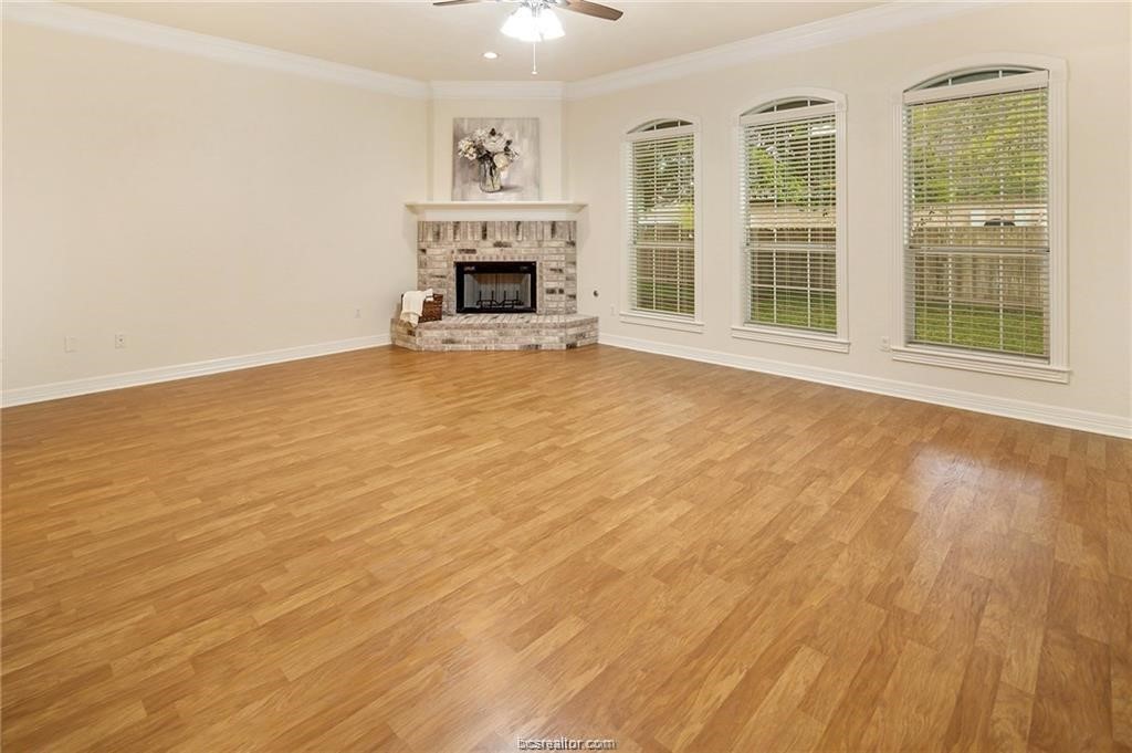 3719 Essen Loop Property Photo 5