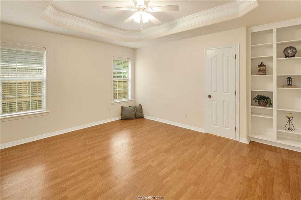 3719 Essen Loop Property Photo 9