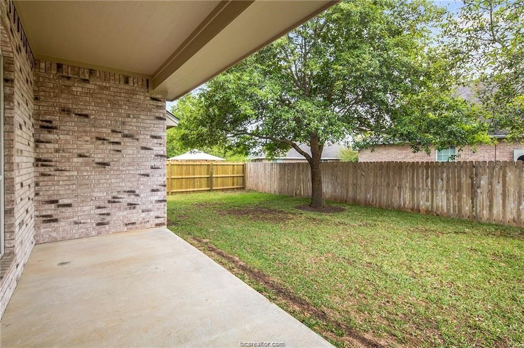 3719 Essen Loop Property Photo 15