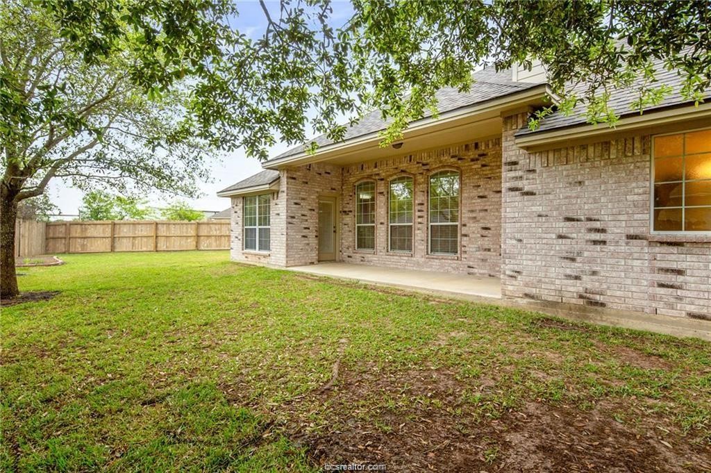 3719 Essen Loop Property Photo 16