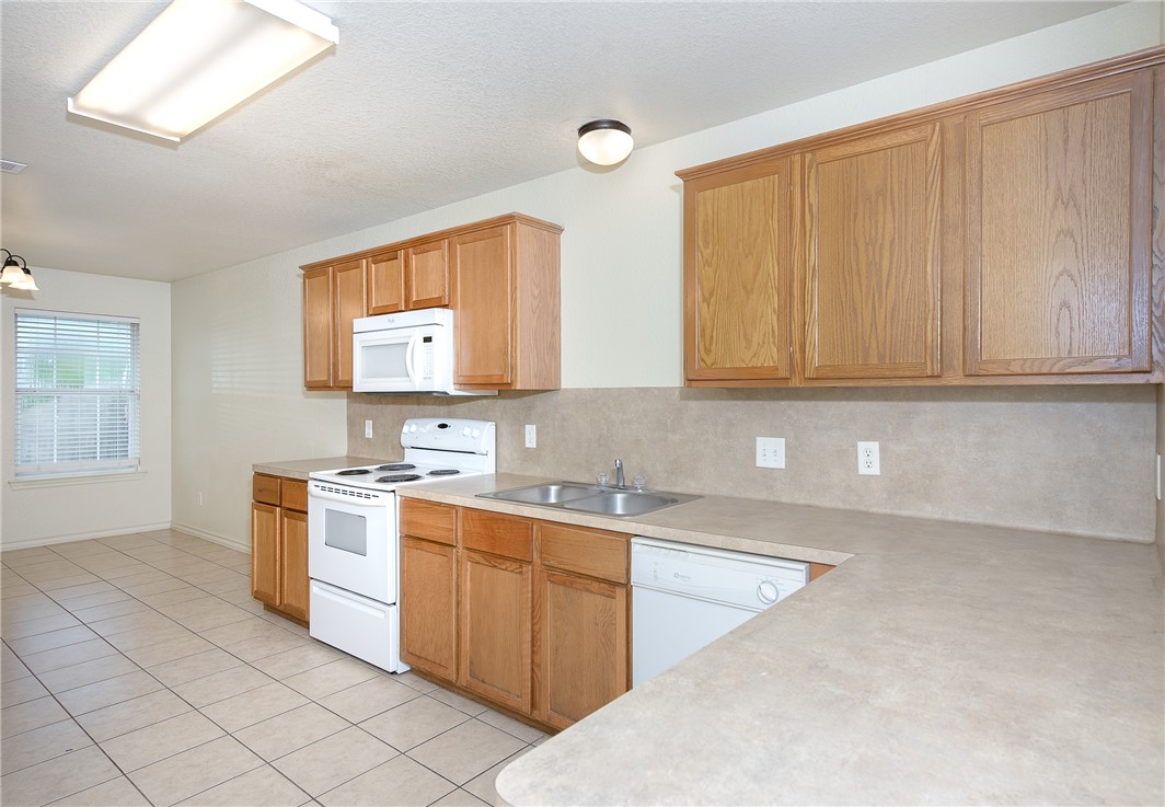 3505 Paloma Ridge Drive Property Photo 9