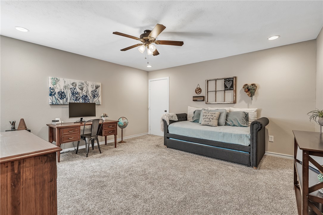 1501 Bluebonnet Drive Property Photo 21