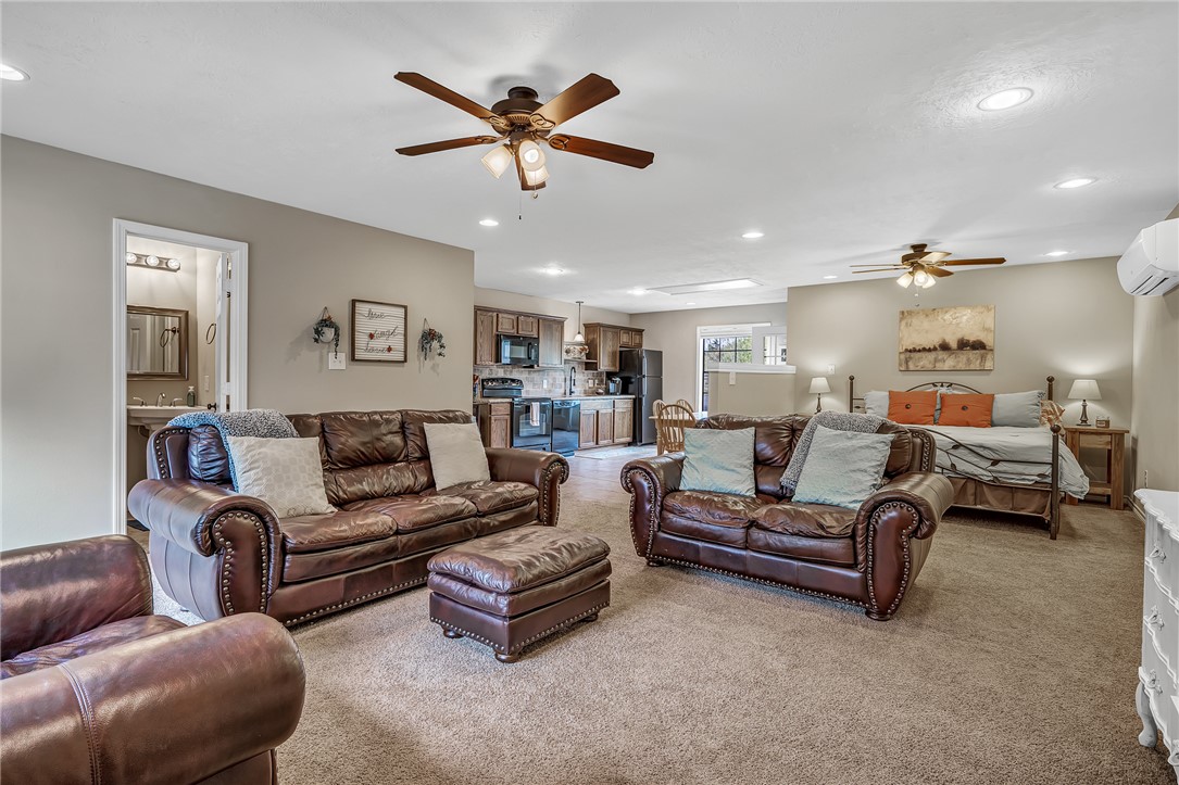 1501 Bluebonnet Drive Property Photo 33