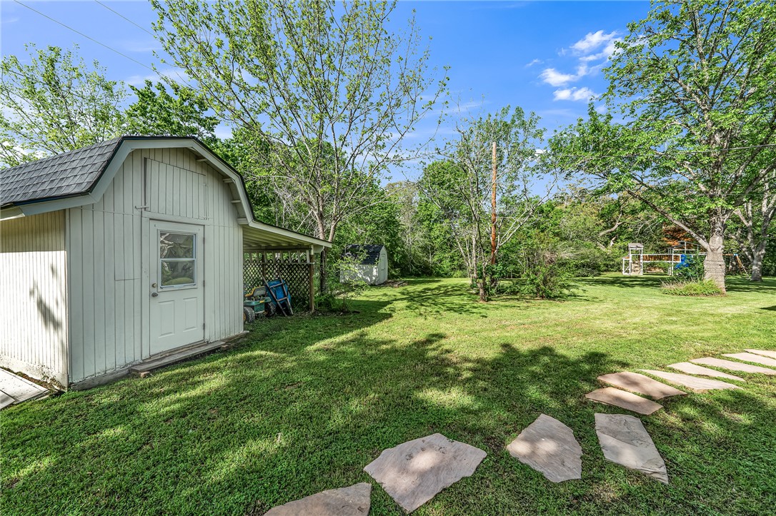 1501 Bluebonnet Drive Property Photo 38