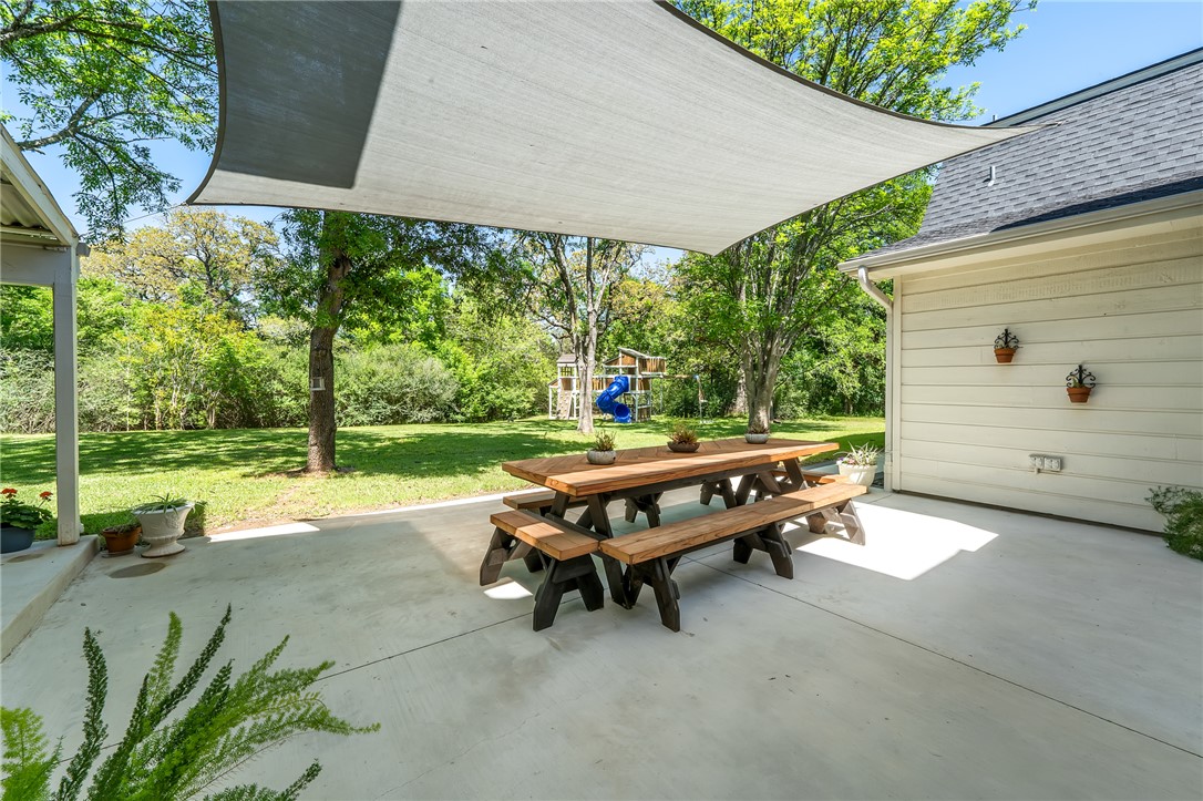 1501 Bluebonnet Drive Property Photo 40
