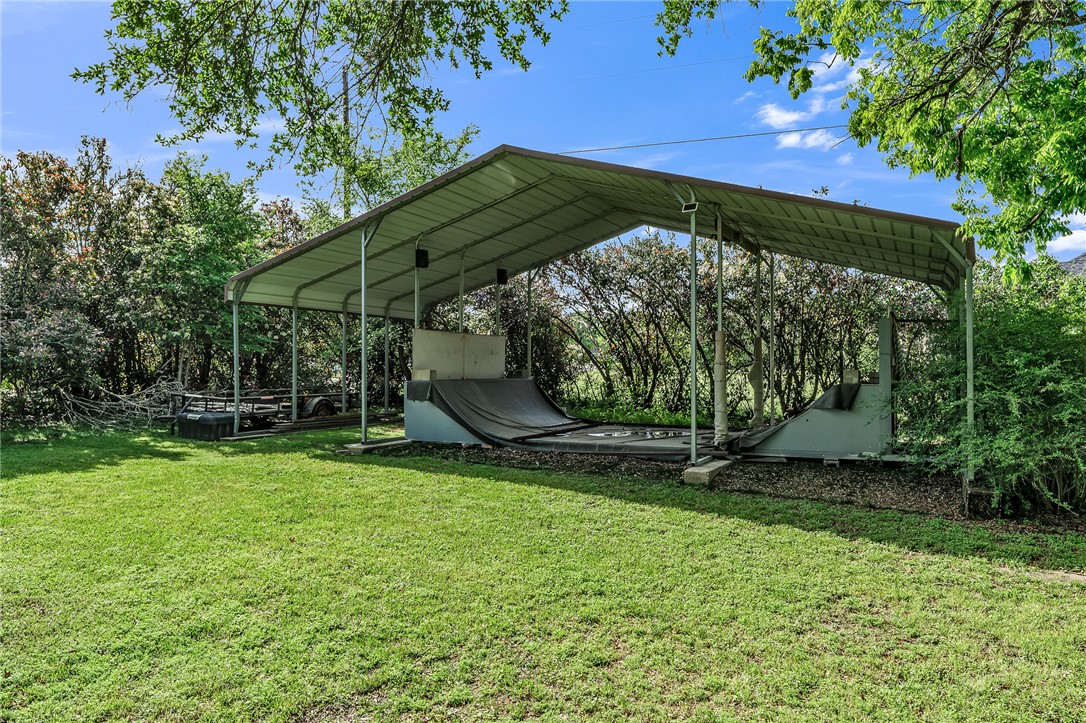 1501 Bluebonnet Drive Property Photo 45