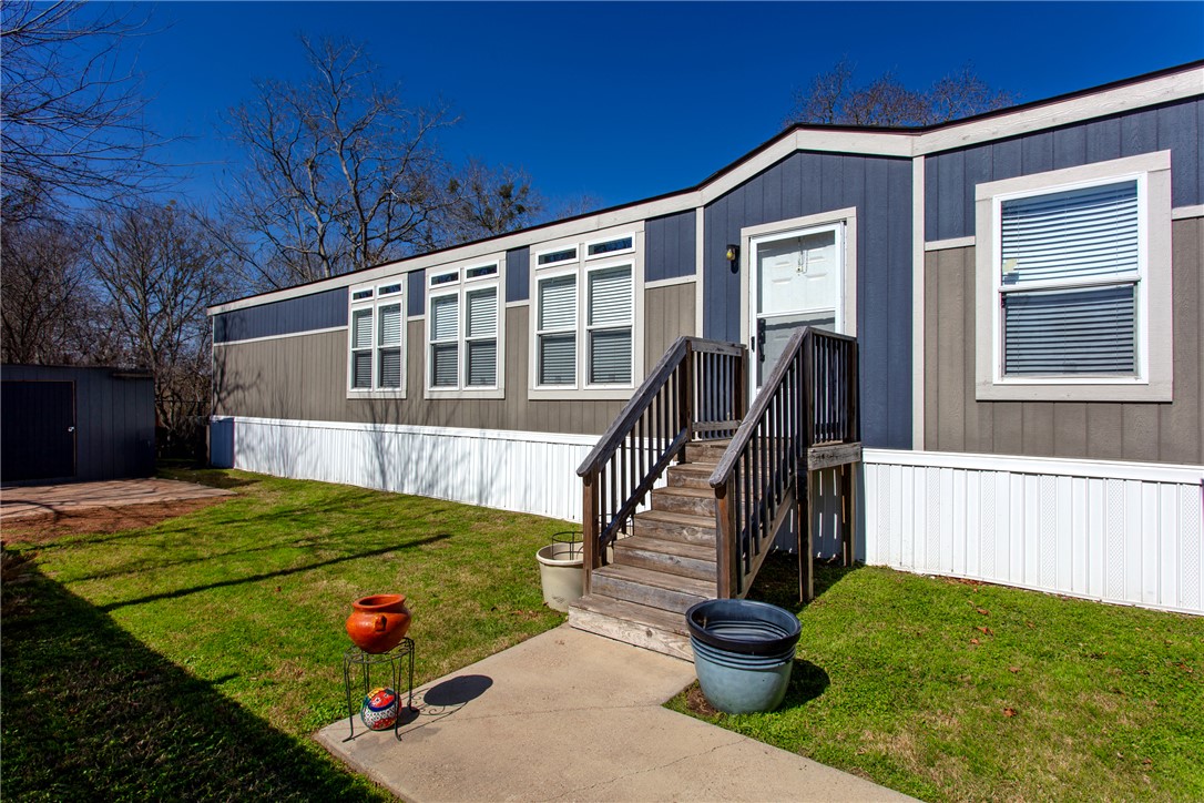 802 Commerce Street Property Photo
